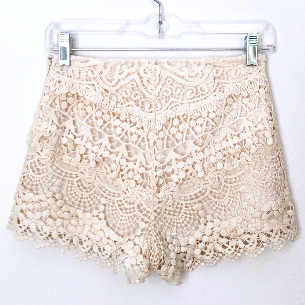KIMCHI BLUE High Waisted Crochet Lace Tap Short - Picture 2 of 9